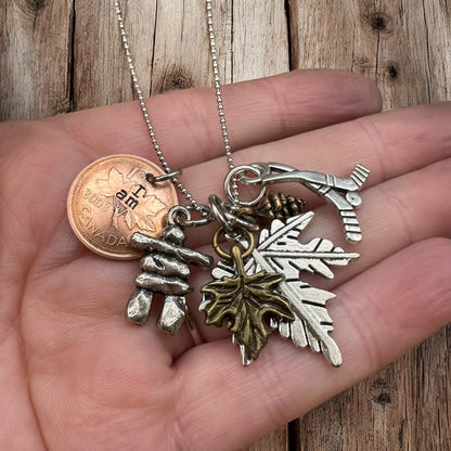Collier Penny JE SUIS CANADIEN