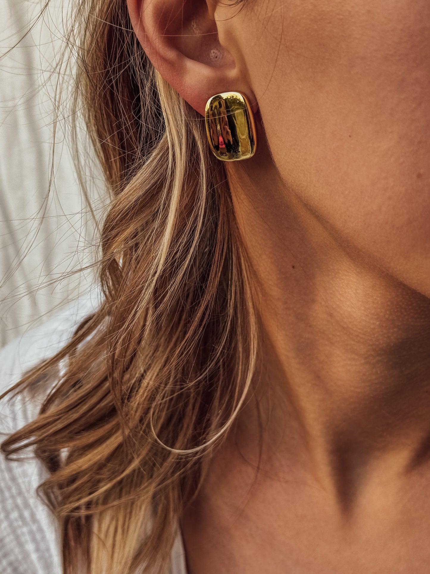 Les boucles d'oreilles Kerr