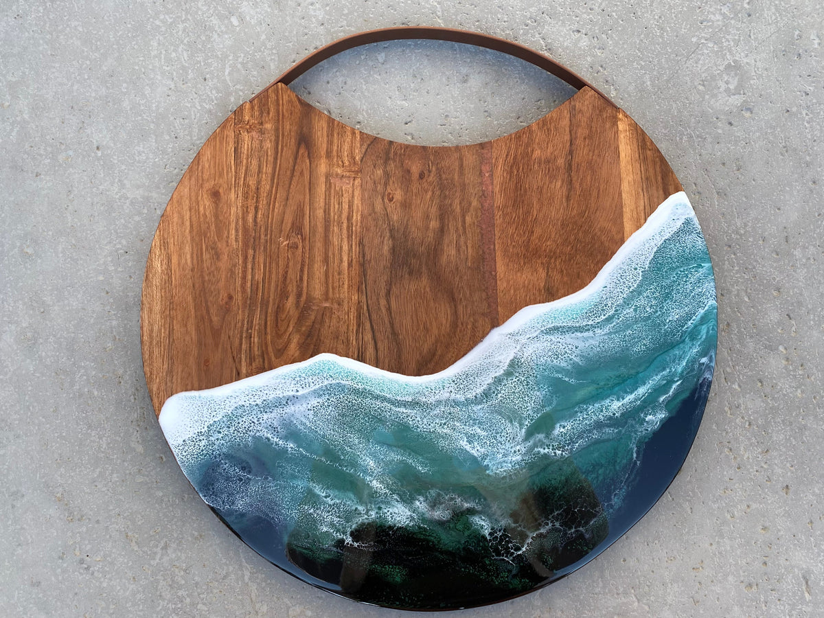 Round Charcuterie Board with Handle