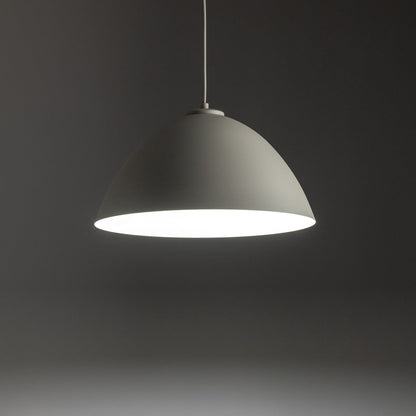 Suspension grande coupole FARO pour îlot de cuisine et table à manger