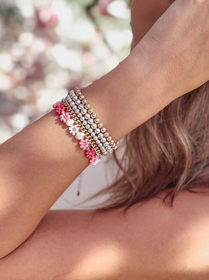 Le bracelet et la chaîne de cheville Daisy en Frosé