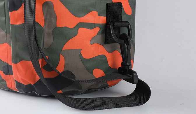 Sac étanche extérieur en polyester camouflage, sac à dos de plage portable à double bandoulière