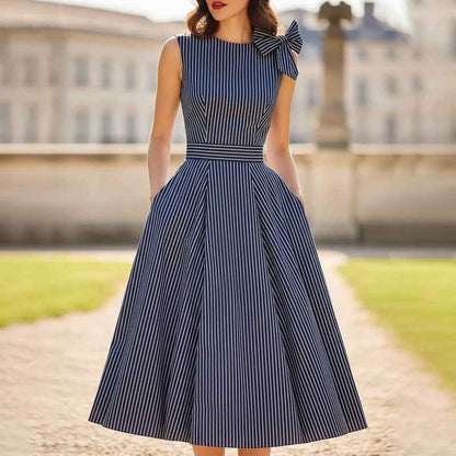 Robe longue vintage style français à rayures, sans manches et taille haute