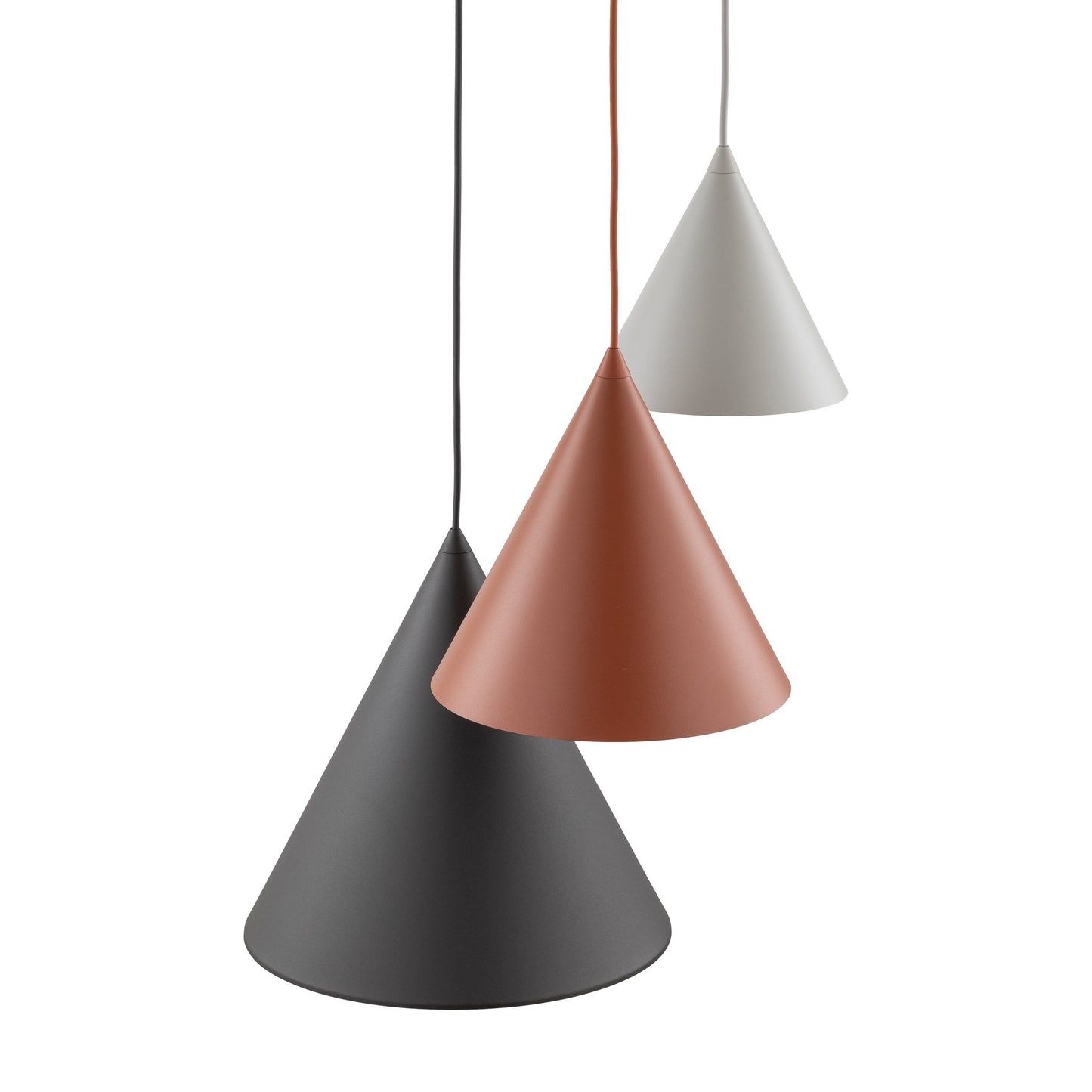 Suspension conique 3 lumières en acier CONO Mix pour îlot de cuisine et table à manger