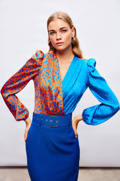 Body croisé en soie à motifs - Bleu et orange