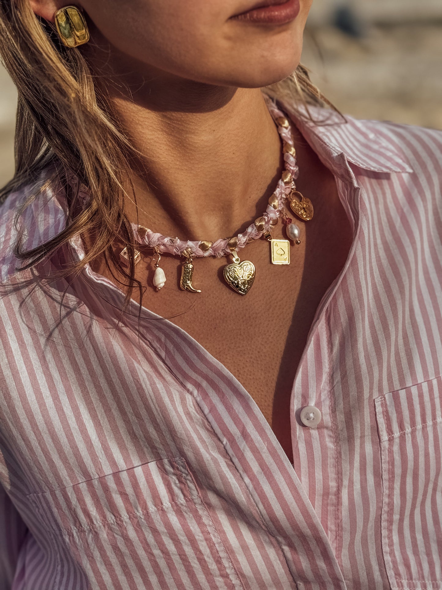 Le collier charme de la cow-girl côtière