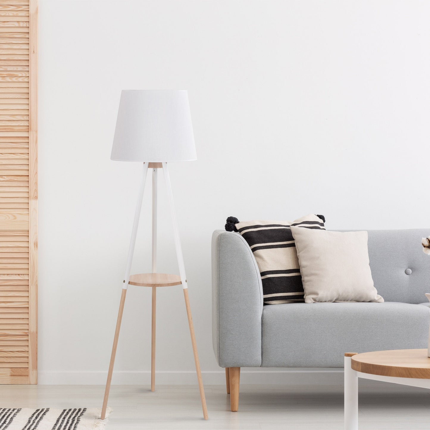 Lampadaire avec plateau VAIO blanc pour salon et chambre
