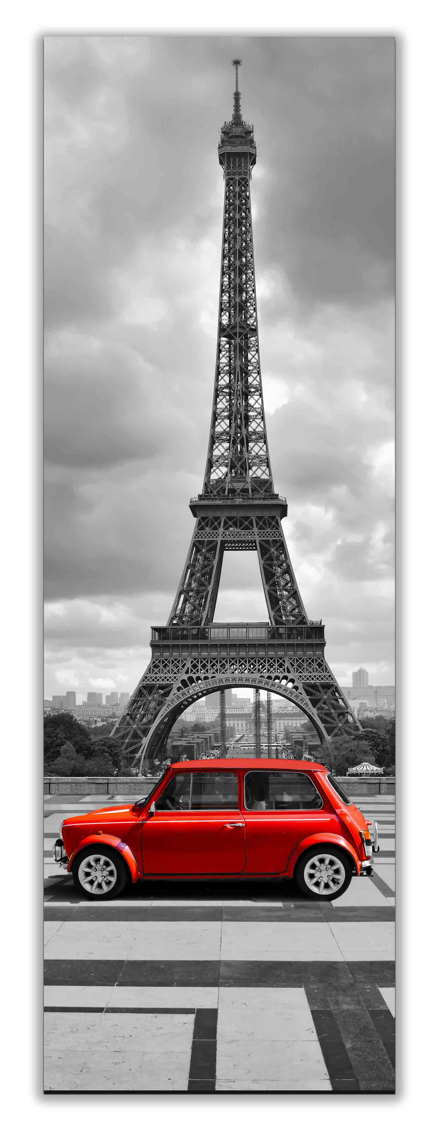 Décor mural Tour Eiffel en noir et blanc avec voiture rouge au premier plan Toile d'art 24" x 72"