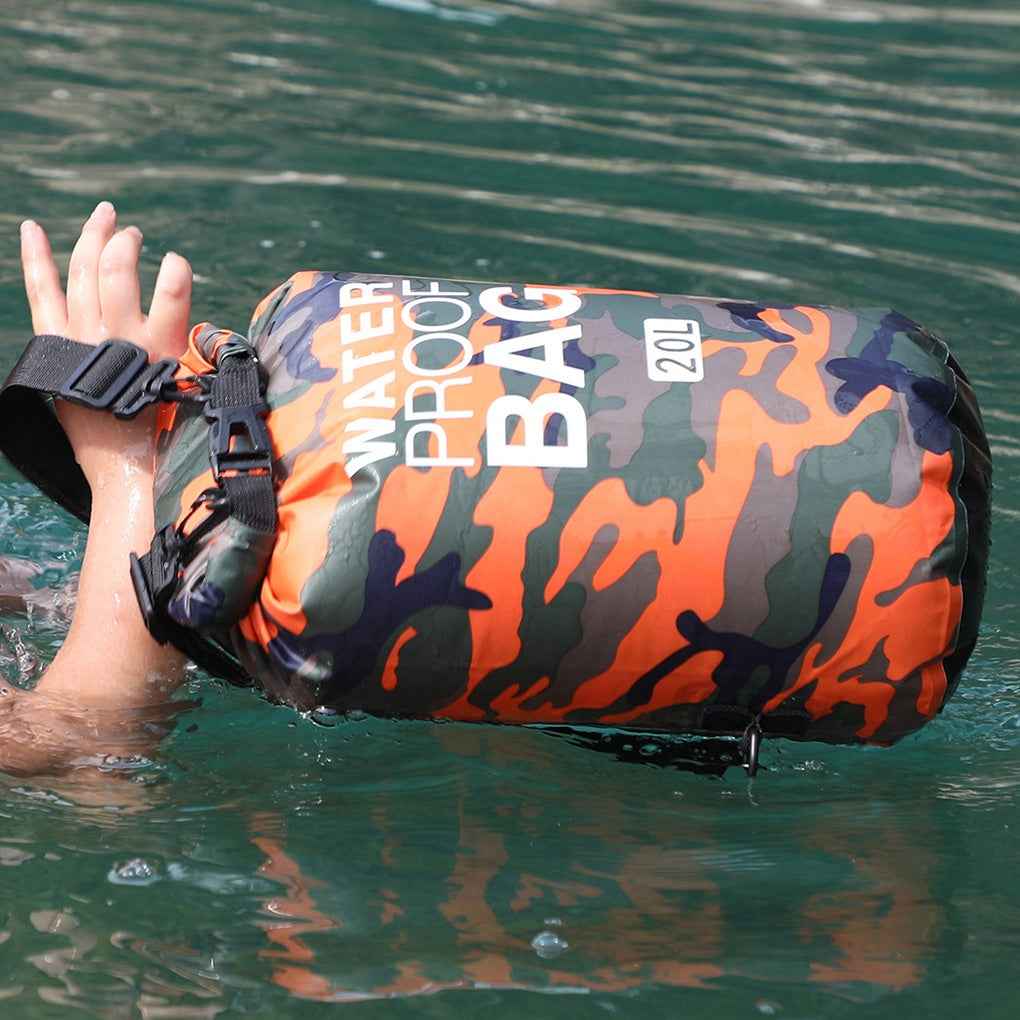 Sac étanche extérieur en polyester camouflage, sac à dos de plage portable à double bandoulière
