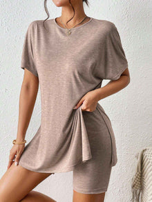 Women's Casual Solid Color Batwing Sleeve Tunic Top & Shorts Two-Piece Set