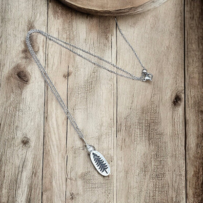 Collier arbre en fil de fer