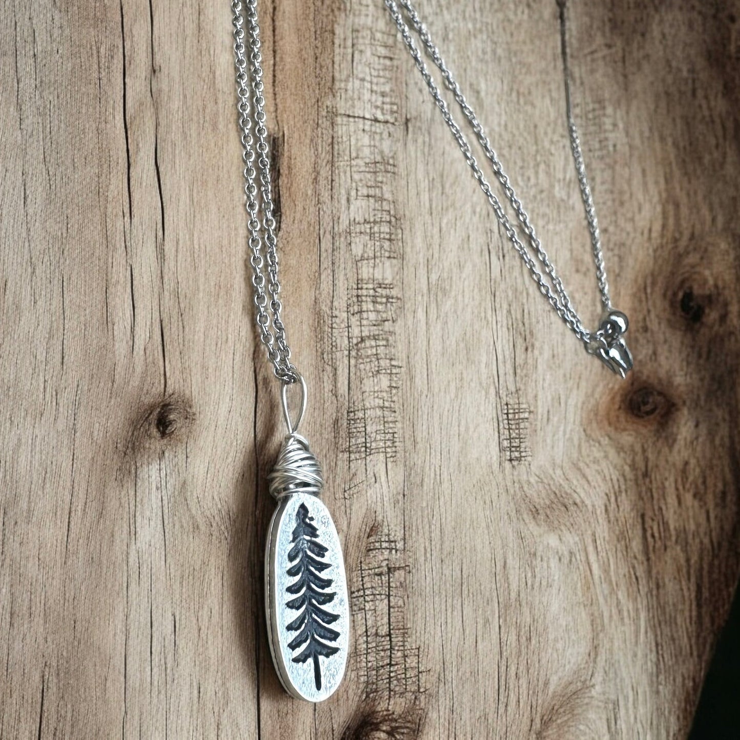 Collier arbre en fil de fer