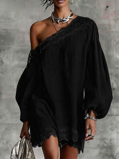 Robe courte à épaules dénudées et manches longues pour femme | Robe à garniture en dentelle