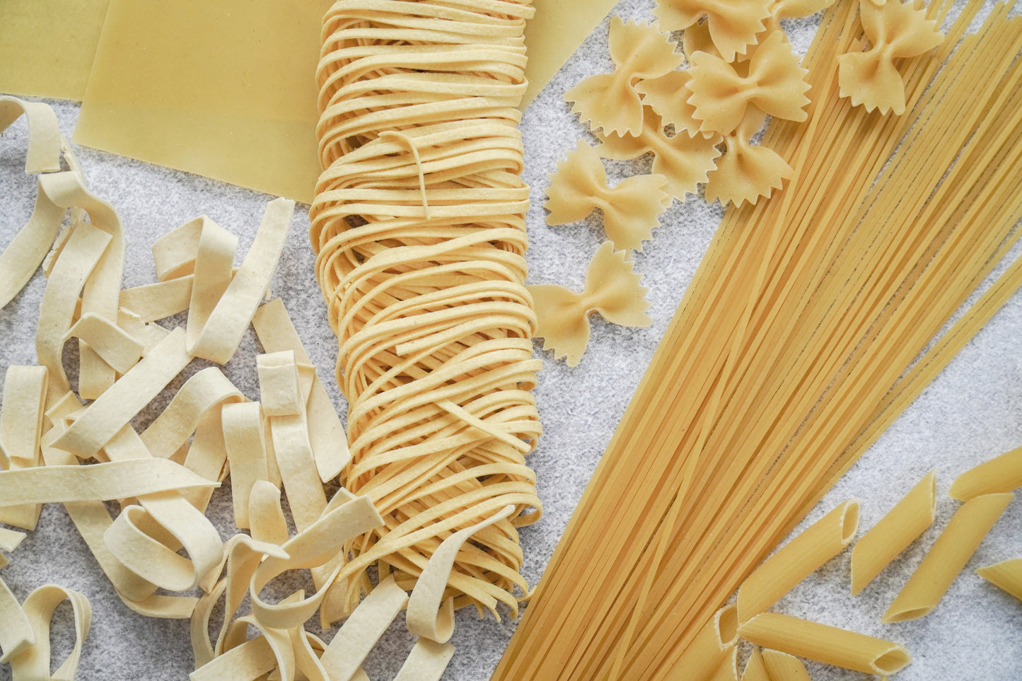 Combo spaghetti et pesto / sauce pour pâtes / pâté artisanal