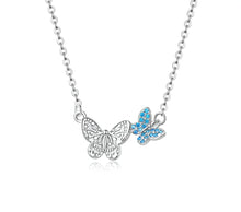 Envolez-vous avec élégance : Collier papillon en argent sterling de style coréen orné de zircons bleus