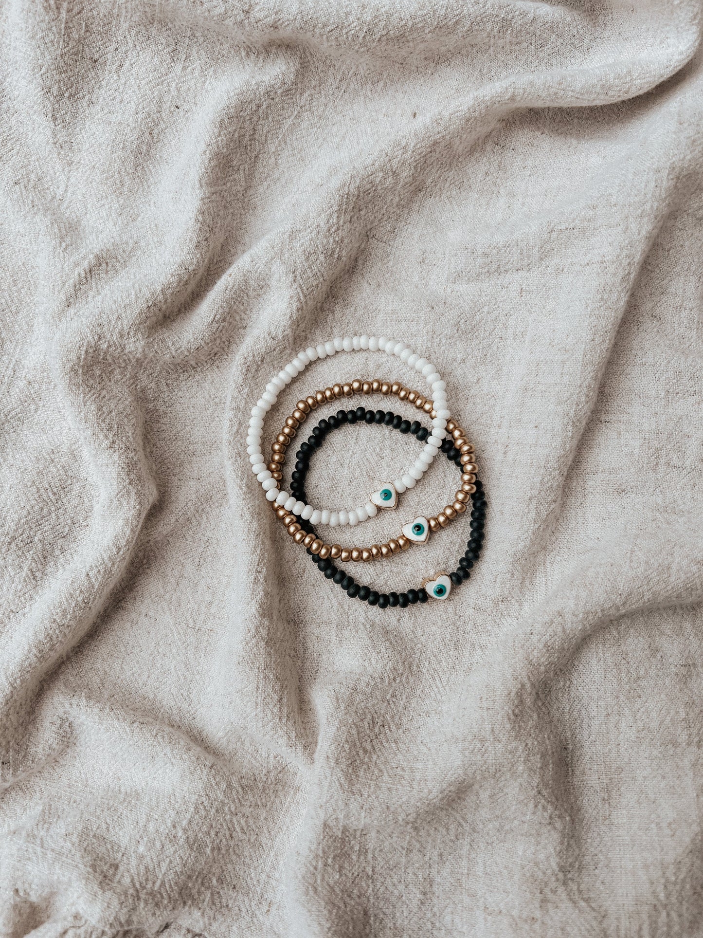 Le bracelet cœur œil de la chance