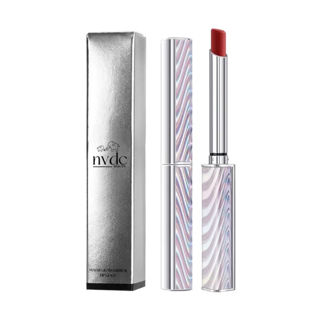 Rouge à lèvres élégant argenté chic