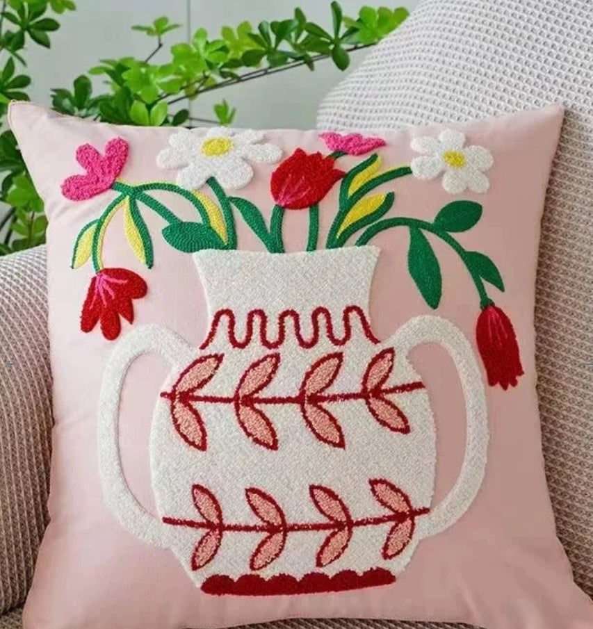 Housse de coussin décorative à broderies florales