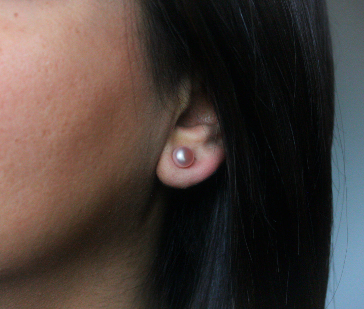 Light Mauve Pearl Stud Earrings 8mm