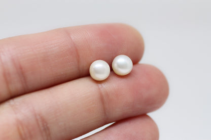 White Pearl Stud Earrings 5.5-6mm