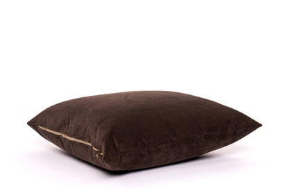 Housse de coussin en velours côtelé couleur chocolat