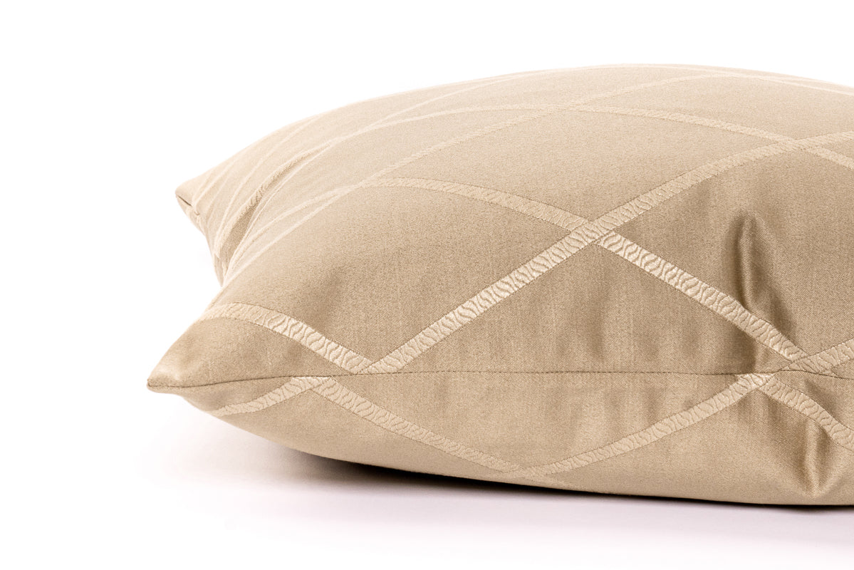 Housse de coussin tressée