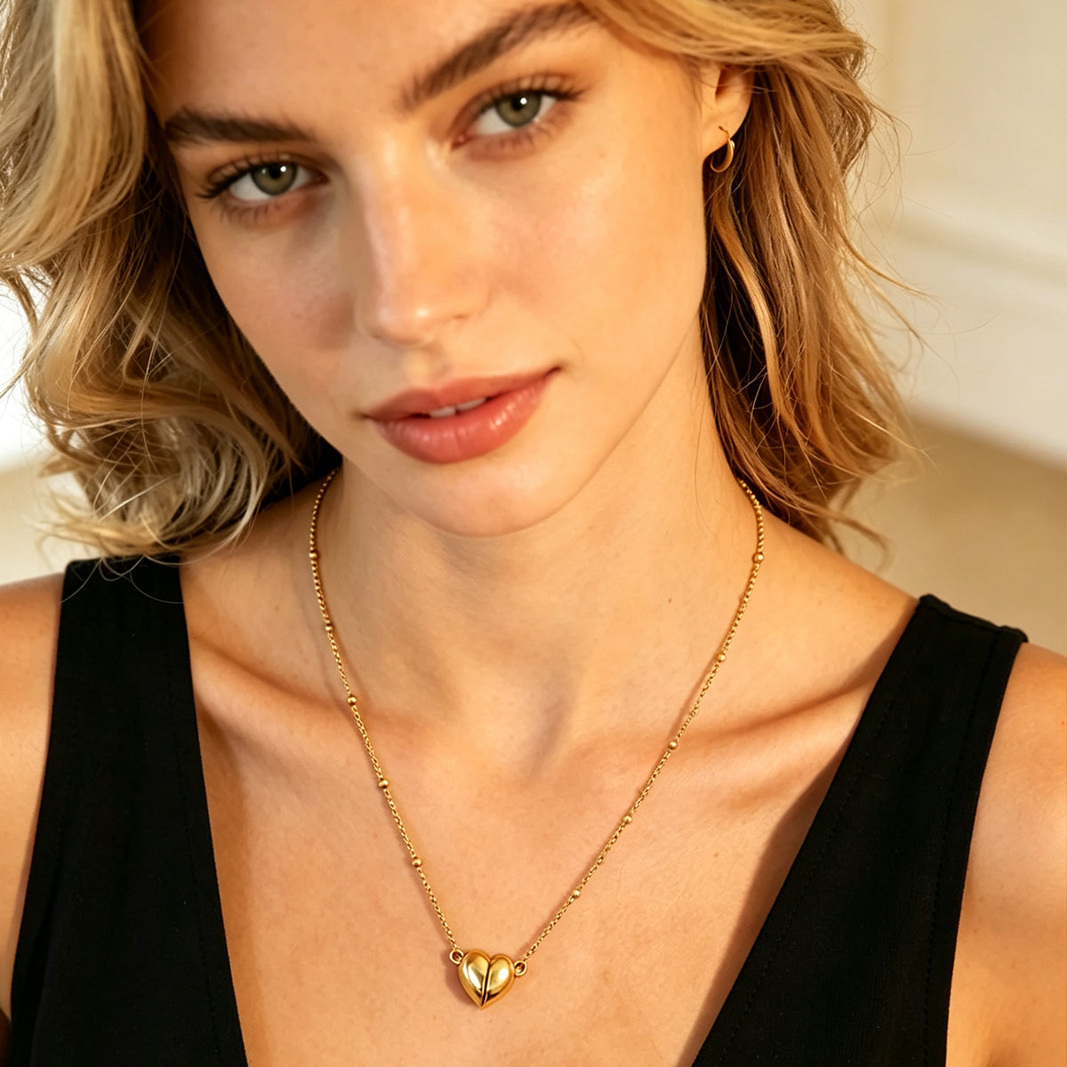 ABNA Gold : Collier de perles « Together Forever » – Mini pendentif aimanté cœur séparable
