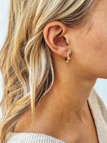 Boucles d'oreilles Huggie Savannah
