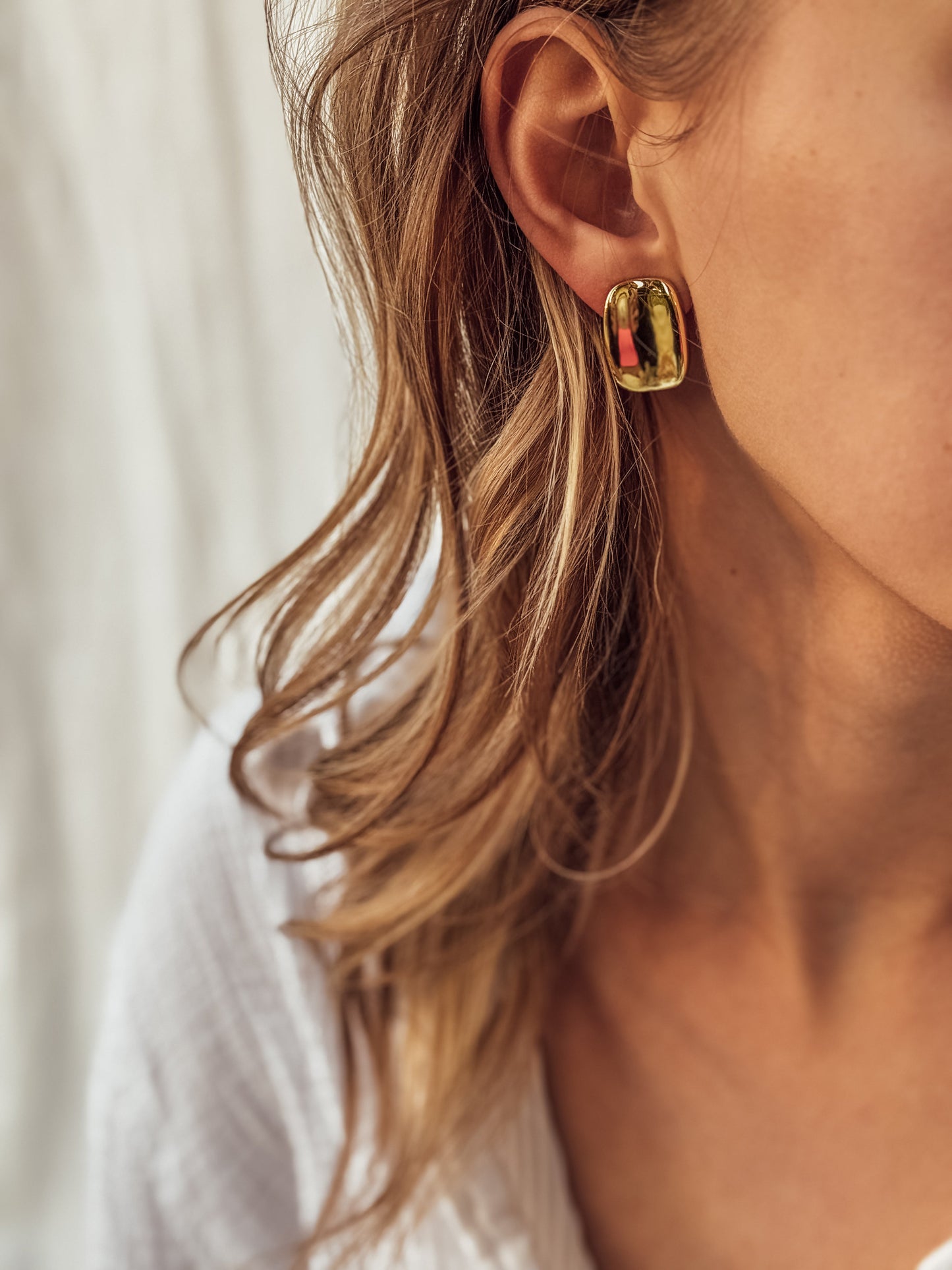 Les boucles d'oreilles Kerr