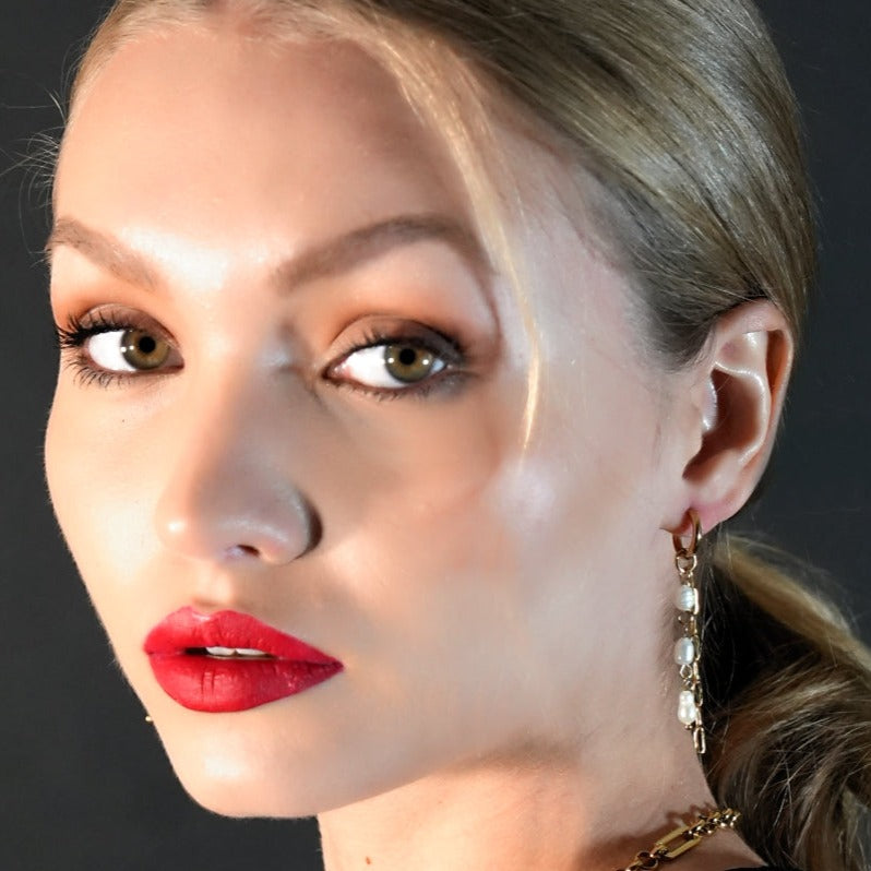 Boucles d'oreilles pendantes AILIA Duo de chaînes reliées avec perles d'eau douce