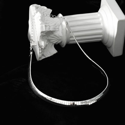 ANJILMA Argent Plaqué Or Blanc : Collier Ras du Cou Texturé Minimaliste.