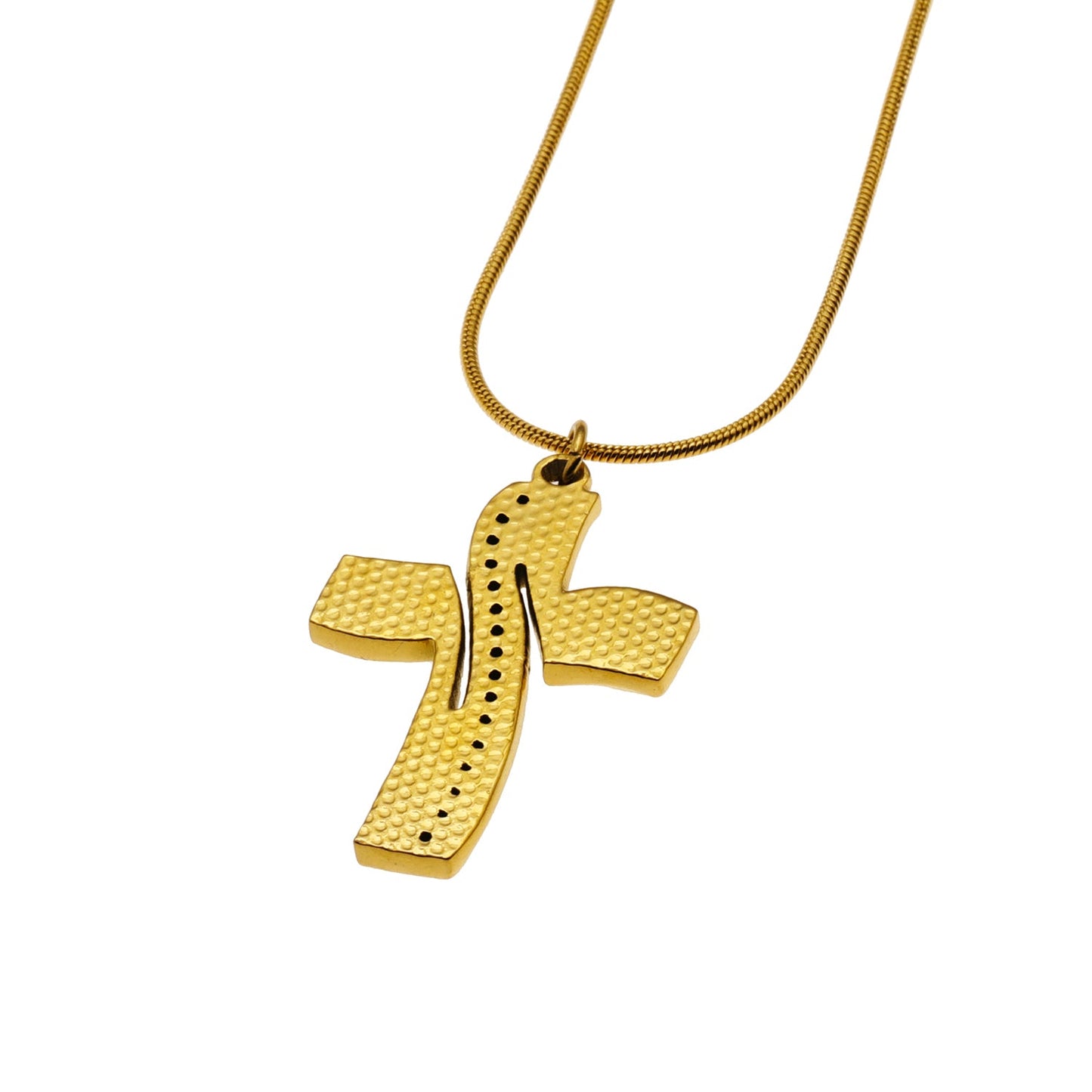 ARCASSA : Pendentif Croix Finition Martelé et Zirconium sur une Mini Chaîne Texturée Peau de Serpent.