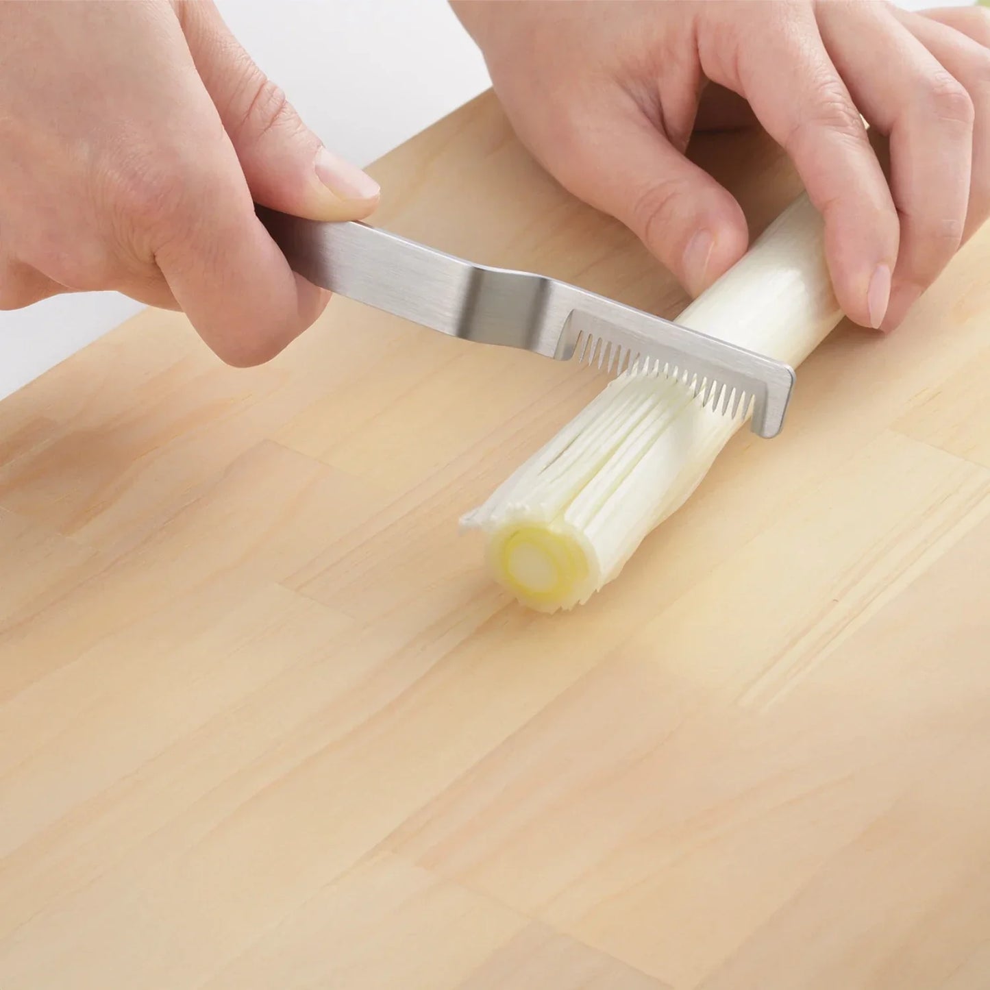 Eatoco Saku Coupe-Poireau – Ustensile pour légumes fibreux - Fabriqué au Japon