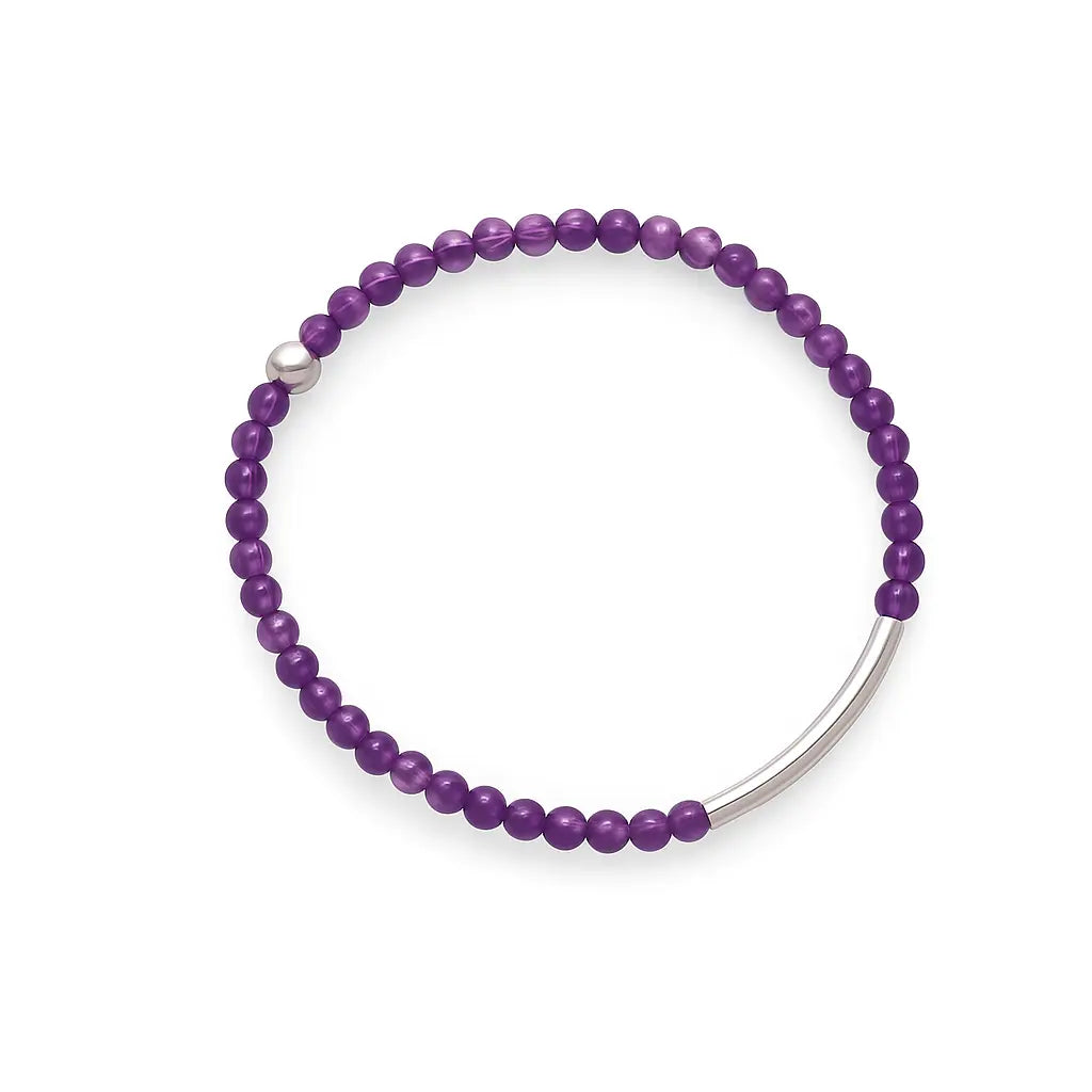 Empilement de bracelets en améthyste