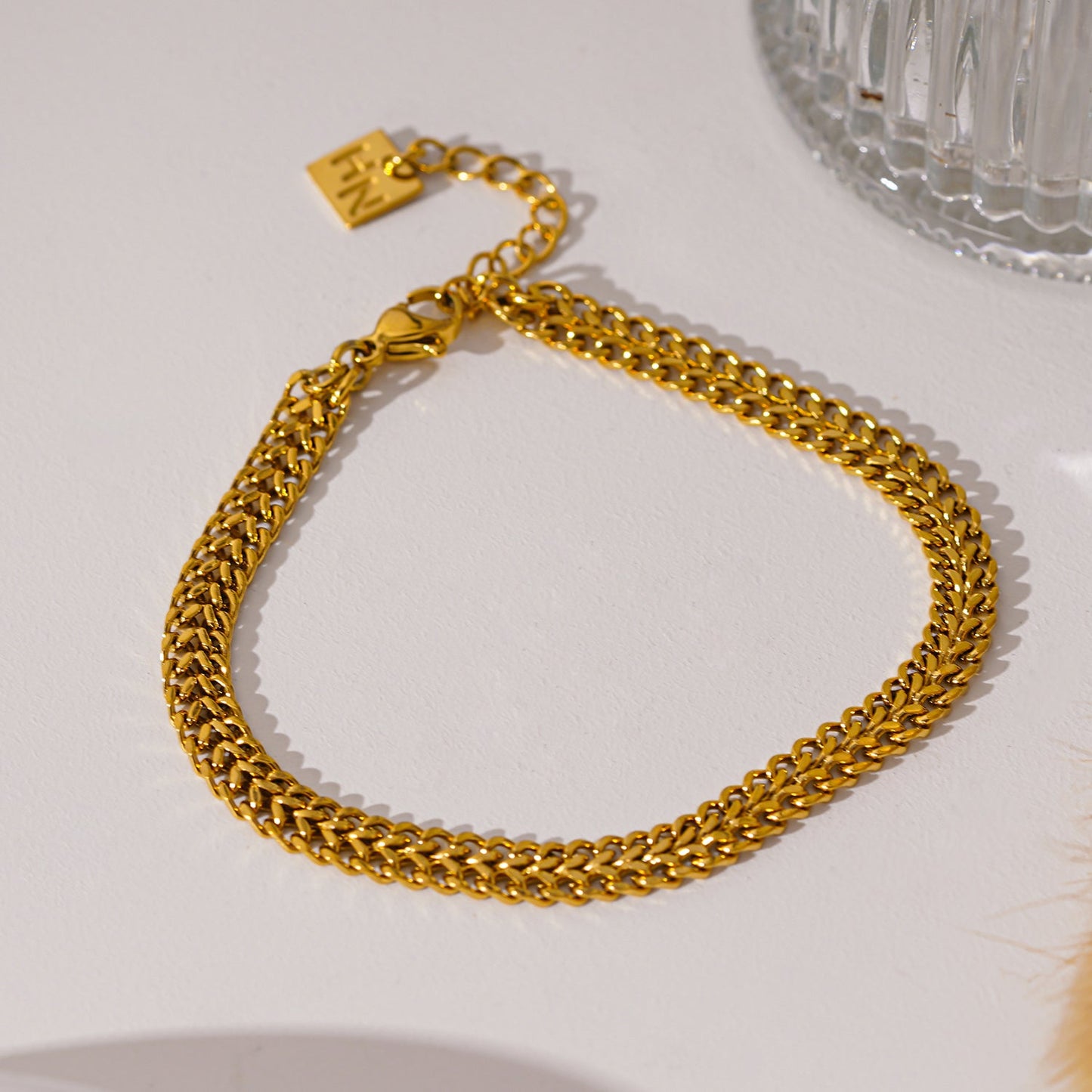 Style BELLAMY : Bracelet chaîne double singulier large et complexe
