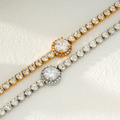 BEREA Gold : Bracelet de tennis avec grand zircon (CZ) central – Élégance intemporelle pour chaque occasion