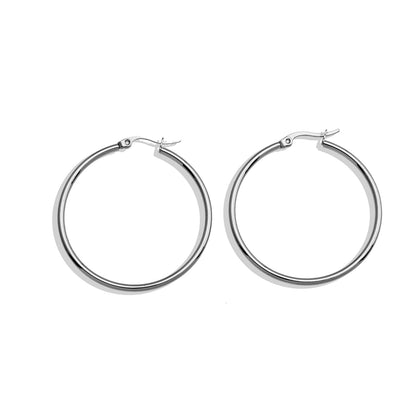 BIANCA Silver : Créoles rondes classiques essentielles pour tous les jours. Disponibles en 7 tailles – de 1 cm à 6 cm
