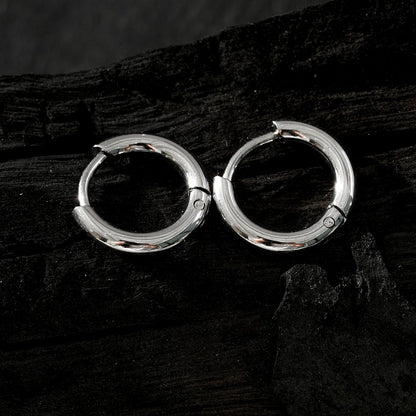 BIANCA Silver : Créoles rondes classiques essentielles pour tous les jours. Disponibles en 7 tailles – de 1 cm à 6 cm