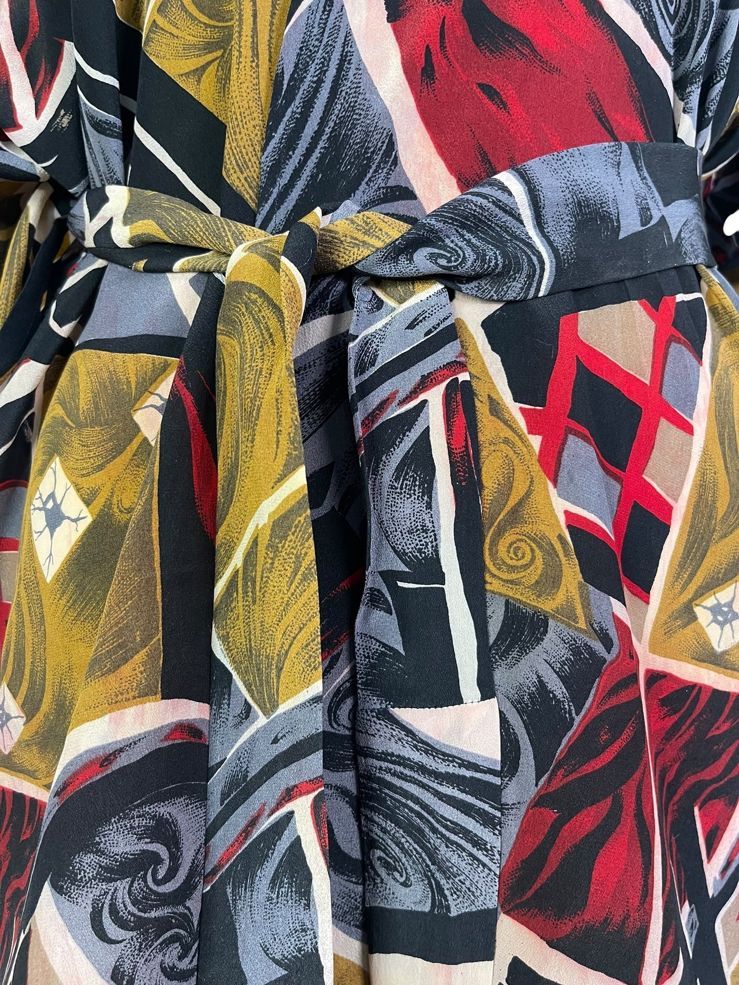 PRC6909 Avatar Pure Silk Kimono-Sleeved Jacket with Belt