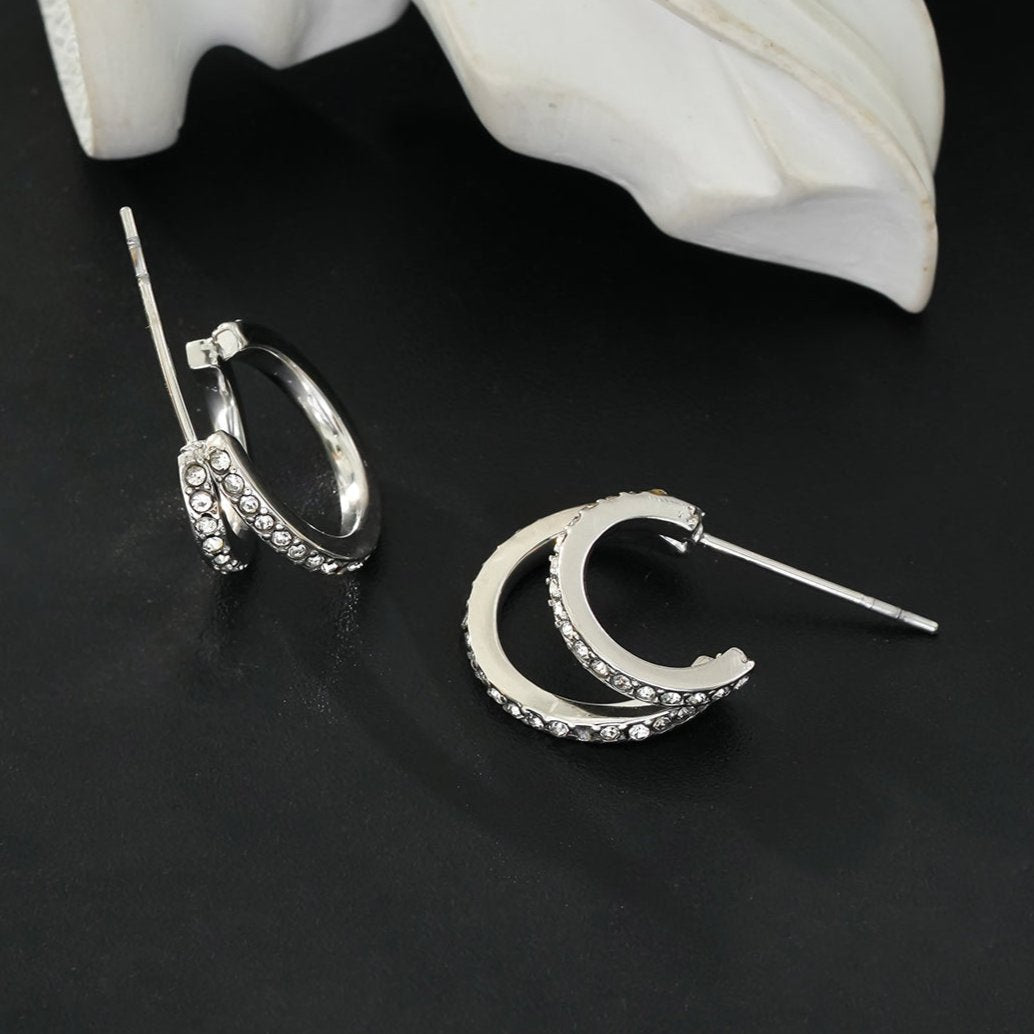 BOTTEGA: Créoles en argent à double rangée de zircons cubiques (CZ) pavés