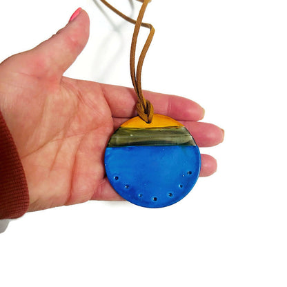 Collier Pendentif Disque Bleu Fait Main