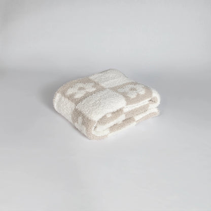 Couverture pour tout-petits imprimée Blushing Beige & White Flower Power