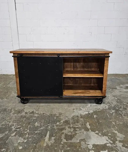 Buffet industriel en bois de manguier et acier noir sur roue avec 6 tiroirs et porte en acier coulissante