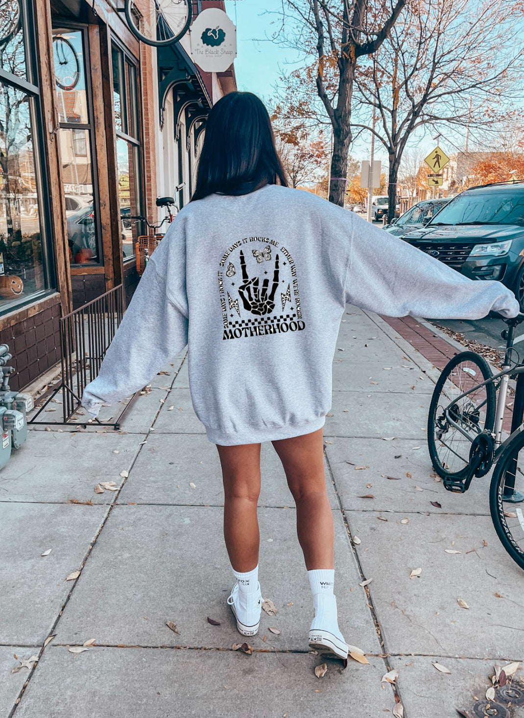 Sweat ras du cou « Maternité » – EN PRÉCOMMANDE 💀