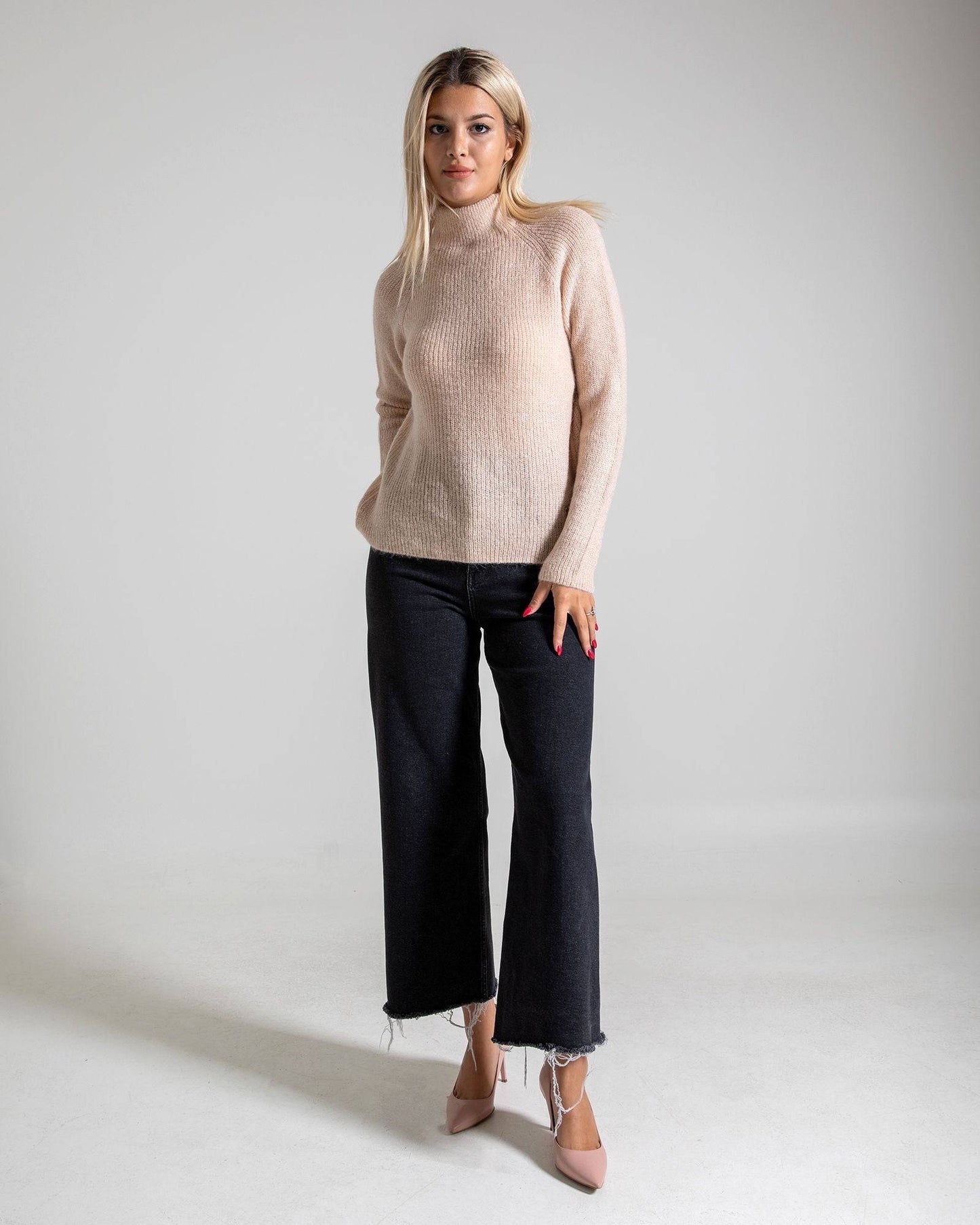 Chandail en mohair à col roulé et manches longues - Beige