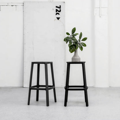 Tabouret de bar Cadrea<p> Utilisation intérieure et extérieure</p>