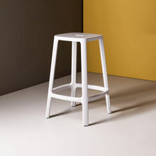 Tabouret de bar Cadrea<br> Utilisation intérieure et extérieure