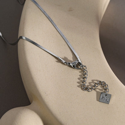 CATANIA : Collier chaîne argenté effet peau de serpent