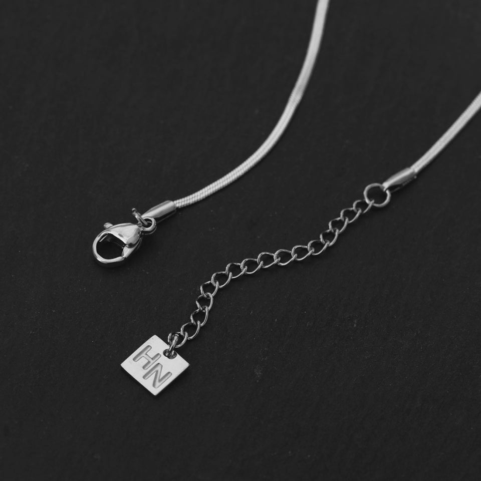 CATANIA : Collier chaîne argenté effet peau de serpent