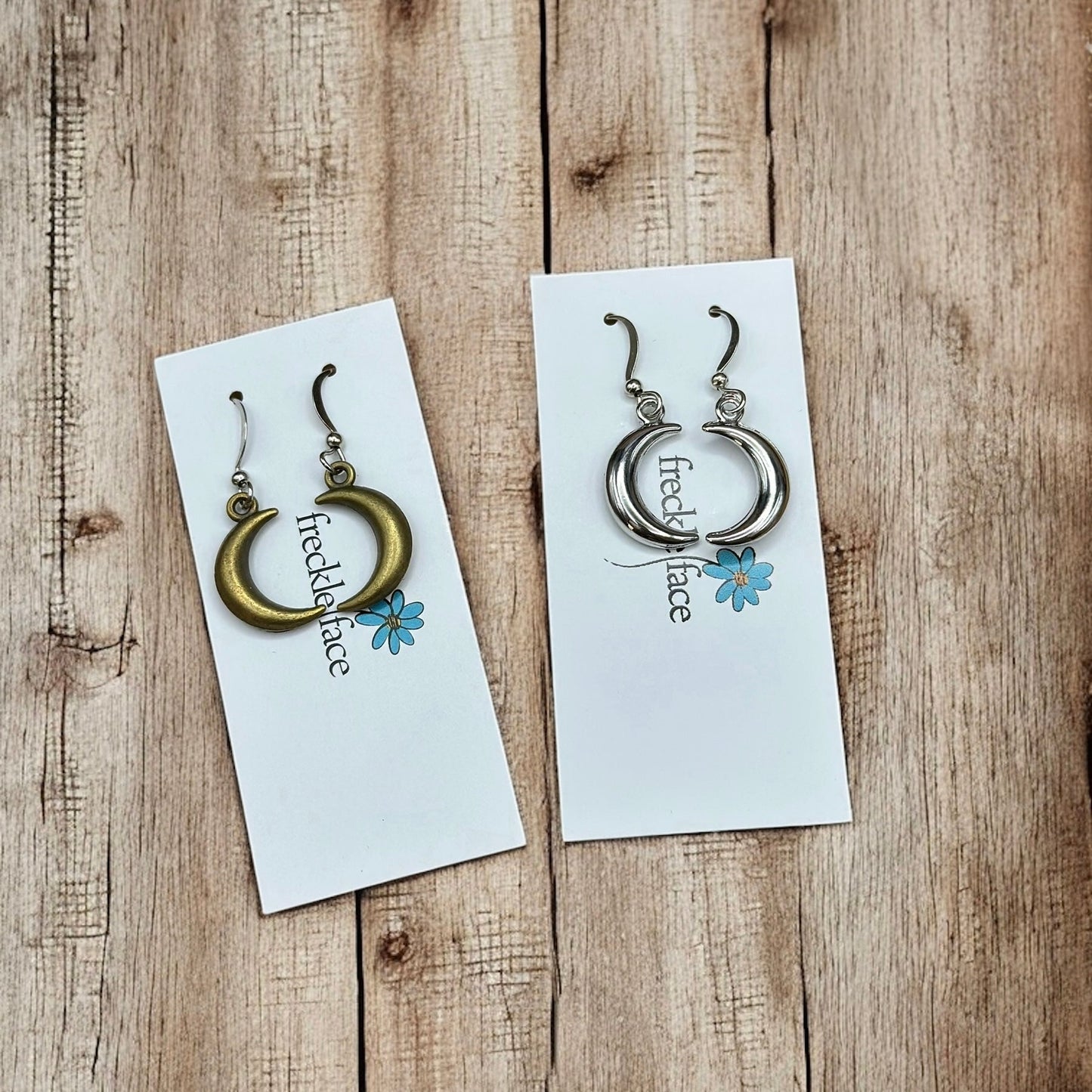 Boucles d'oreilles Lune Bulle - Forme Croissant 3D, Hypoallergéniques, Sans nickel